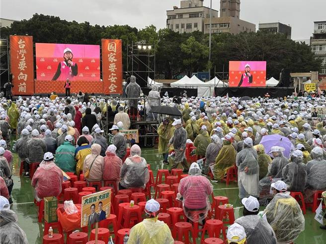 民进党「人民是头家」政策宣讲会30日才落幕，却意外让绿营内部矛盾浮上台面。（高钧麟摄）
