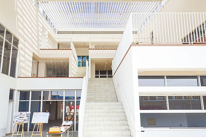 嘉义县首座专为儿童与青少年打造的「儿少家庭福利馆」即将完工，预计2025年底前开馆，将为全县的孩子们提供一个安全、舒适、多元的活动与学习空间。（嘉义县政府提供／吕妍庭嘉义传真）