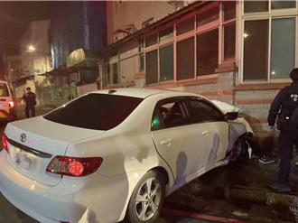 桃園3少年駕車紅燈右轉拒檢驚險逆向落跑    警連開4槍逮人