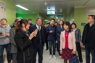 立院社福衛環委員會考察 肯定林口長庚淨零醫療成效