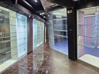 西门町昔最潮商场惨况曝！直击1楼店面「倒光一半」