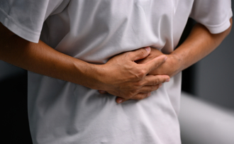 八旬翁血便腹痛罹胃癌 医靠1招切7公分肿瘤免化疗