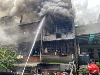 新北鶯歌公寓大火「妻女慘成焦屍」 丈夫疑縱火遭帶回調查