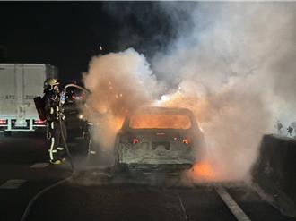 清明連假前國道火燒車 返鄉車潮多一度造成回堵