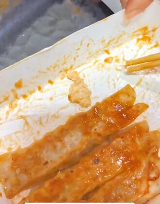 桃園 鍋貼黏口香糖 門市被終止加盟