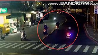 移工騎車未開燈遭攔查 「逆向闖紅燈逃」   自撞人行道噴飛落網