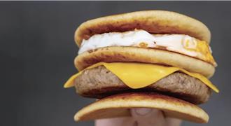 麥味登鬆餅堡嫩雞入餡祭嚐鮮價 Q Burger免費吃早餐迎戰