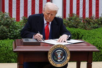 美課徵對等關稅  陸發改委痛批「吃錯藥」：害人害己