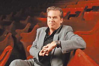 65岁方基墨病逝《捍卫战士》成绝响