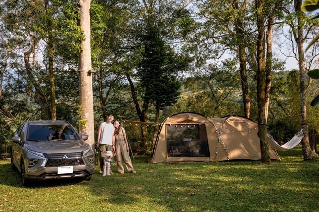 中华三菱举办毛孩来菱活动 打造「毛孩家庭」难忘又快乐的午后时光。（中华三菱提供）