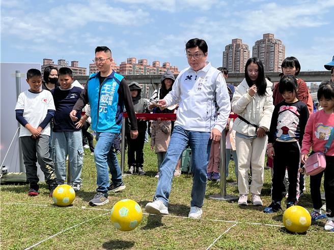新北家庭野餐日在三重大都会公园登场，副市长刘和然出席活动。（张铠乙摄）