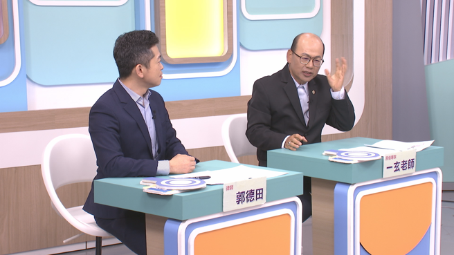 一玄老师建议许圣梅买婆婆生前爱吃的食物赔罪。（图／和展影视提供）