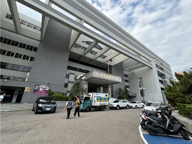 调查局桃园市调查处廖姓调查官和未成年少女开房拍性爱照，台中地院考量廖已和少女家长和解，依《拍摄少年之性影像罪》判6月，缓刑2年。（资料照片）