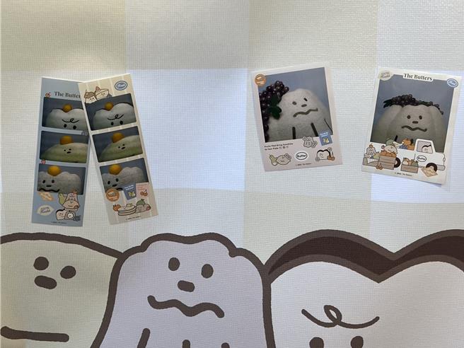 奶油家族全新快闪店「奶油水果摊」推出共3款设计的主题拍贴机，有限定的拍立得造型框。（徐梓榕摄）