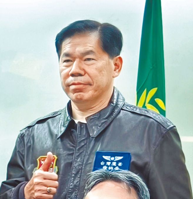 退役飛官徐柏岳被質疑30年前跳機滯美，逃避軍人保台義務，如今竟喊抗中保台？（本報資料照片）