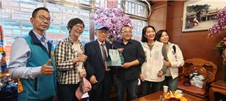 蔡壁如參拜大甲媽  痛批執政黨太超過不讓柯文哲適時就醫