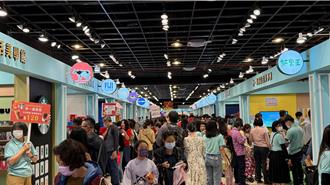 連假人潮吸金！ 夢時代「美學館」湧萬人 義享親子樂翻天