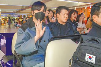 李敏镐抵台 见面会祭大合照等福利