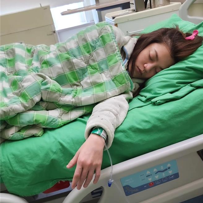 叶欣眉入院治疗。（摘自IG）