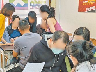 台中 拚二階過關 罷免連署連假衝刺