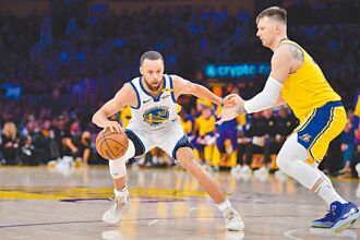 NBA》柯瑞攜手波齊飆分 勇士首勝湖人