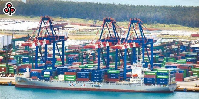 川普對台灣課徵32％對等關稅，學者曝20％是談判目標。（圖／報系資料照）