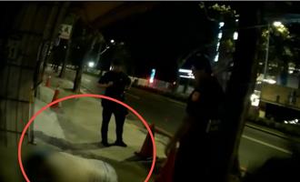 毒男心虚逃逸！持三角锥袭警 狼狈遭逮下身仅剩内裤