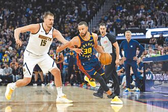 NBA》柯瑞4天3戰轟125分 奪5連勝