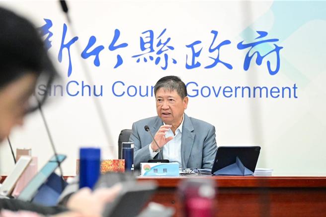 新竹县长杨文科5日晚间在脸书发文，提到台湾是美国最坚实的科技伙伴，呼吁中央尽速启动与美方的交涉机制，争取调降关税，降低台湾企业的衝击。（取自杨文科脸书）