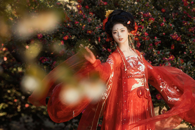 貂蟬擁有絕色美顏，曾讓眾多英雄為她傾心，但因為工於心計，讓曹操望之卻步。（示意圖：Shutterstock／達志）