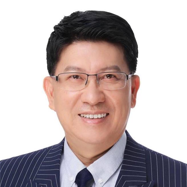 国民党立委林思铭6日表示，今日正值清明连假最后一天，股市明日即将开盘，投资人忧心忡忡，担心台股将遭重击、血流成河，府院却仍无具体因应作为，令人震惊。（林思铭提供／张睿廷台北传真）