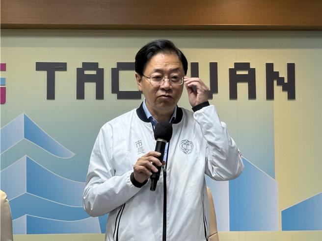 桃园市长张善政向中央喊话，业者与劳工等不了「谋定而后动」，本周院会将亲自出席反映业者需求。(蔡依珍摄)