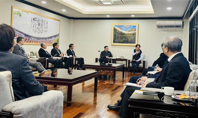 赖总统5日接见ICT企业领袖，听取意见研商因应高关税对策。（总统府）