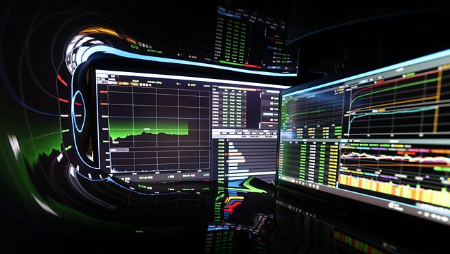 关税利空席卷全球股市，台股清明连假后下修压力大。图／本报资料照片