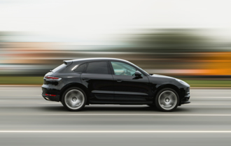 為趕接生！醫超速20公里遭罰1800元　他怒提告「1理由」遭駁回