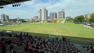 场地太差国际足球赛遭取消 高雄运发局说话了