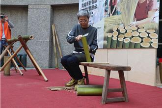 嘉市女藝師傳承百年「剖香腳」技藝 博物館重現文化瑰寶