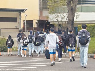 台中3私校衛曉明 萬人報名