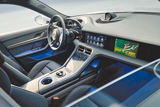 保時捷為新年式車款 打造極致數位體驗