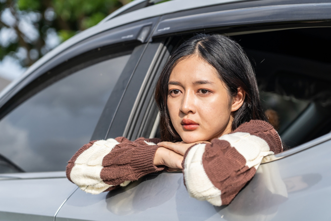 虎、馬、雞３生肖4月遭遇逆風，容易有情緒低迷、關係失和或工作受阻的情形發生。（示意圖：Shutterstock／達志）