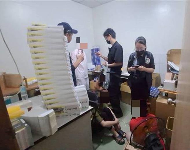 彰化县专勤破获隐身乡间地下私菸厂。（彰化专勤队提供／冯惠宜彰化报导） 