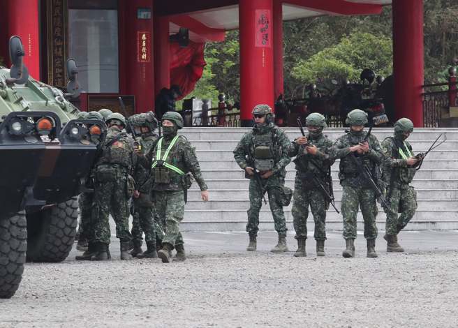 图为先前国军「立即备战操演」画面。（示意图，中时资料照）