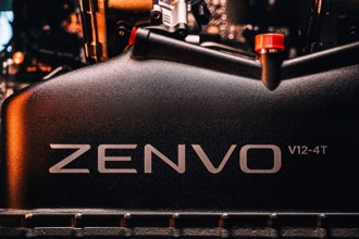 Zenvo發佈公路車有史以來最強大的V12引擎細節照片