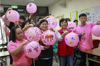 百年節慶融入創意與關懷 慢飛天使攜手學童點亮四月八