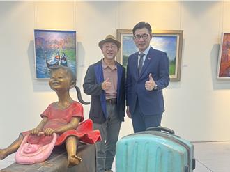 台鐵新烏日站停車場變身 結合展覽《入境vs入鏡》亮相