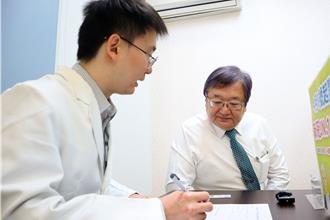 邱泰源打新冠疫苗傳不舒服？記者會臨時取消原因曝