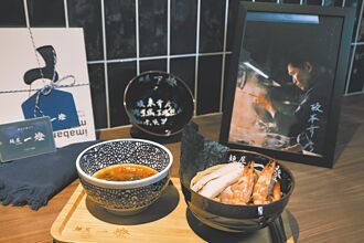 麵屋一燈 插旗高雄夢時代