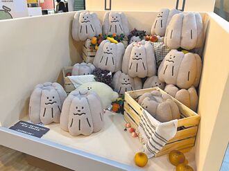 奶油家族快闪华山 大耳狗助阵