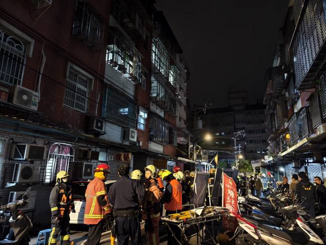 消防人員到場救援。（蕭宥彤翻攝）