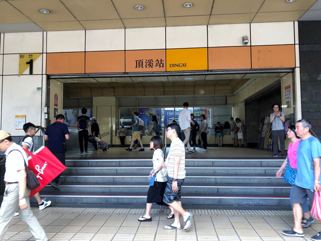 永慶房產集團統計台北捷運前五名平均單價差距最大的相鄰站點。其中頂溪站的平均單價較前一站古亭站低近35萬元！(房市示意圖)(圖/永慶房產集團提供)